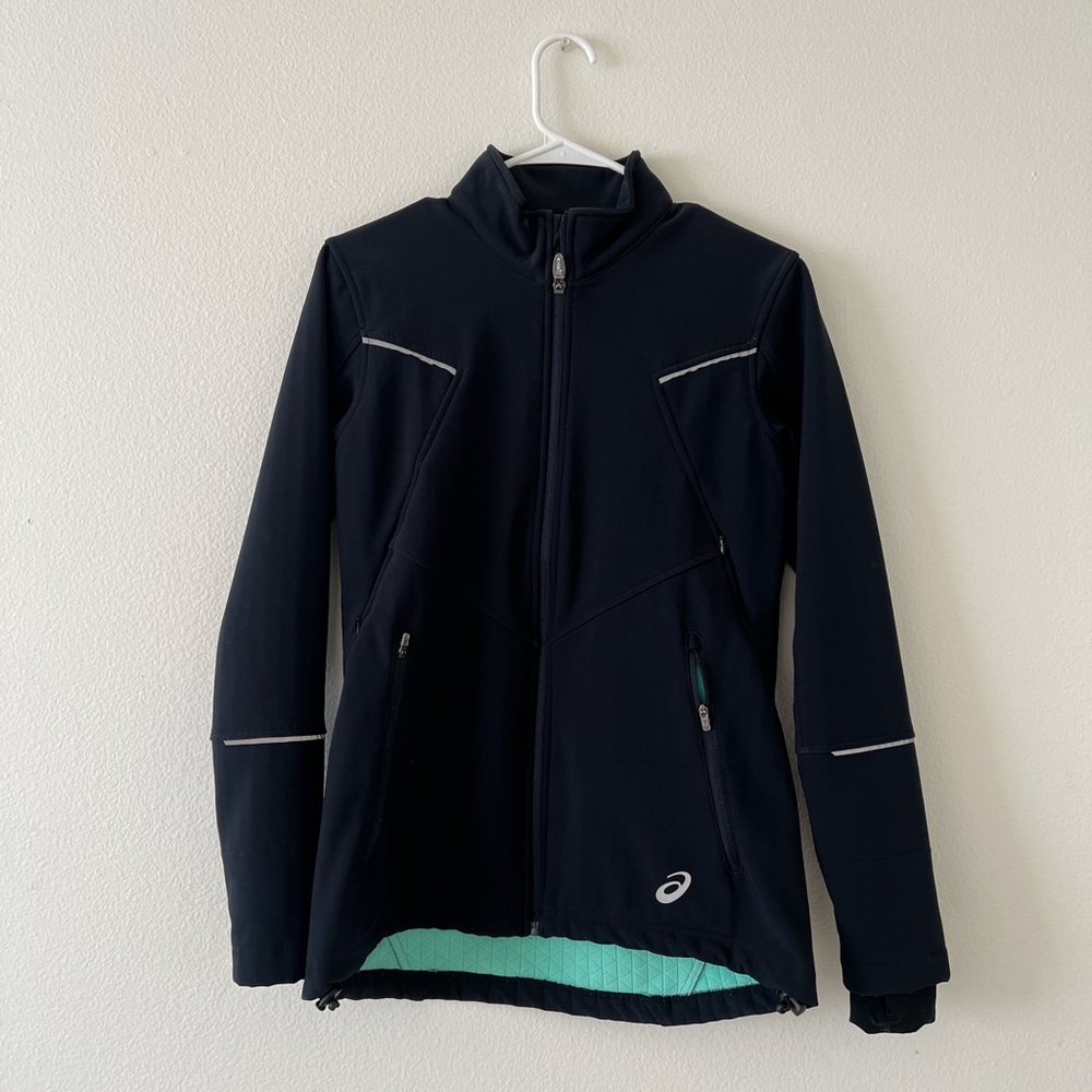 Asics Running Jacket barely worn 🥰🥰🥰